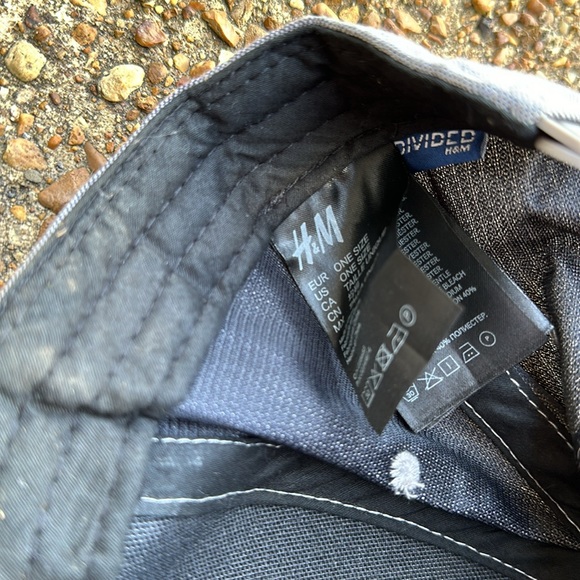 H&M Men’s hat - Picture 2 of 3